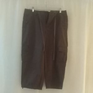 St. John's bay women's brown cargo capris size 12